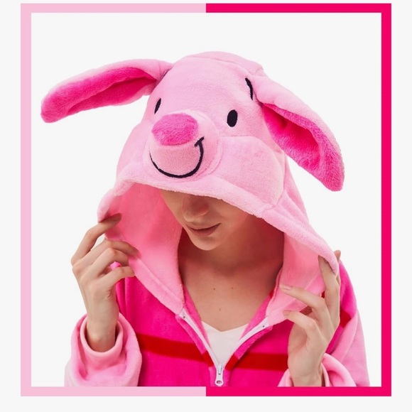Piglet adult onesie! Has pockets and a flap in the back. Buttons up! Super soft! - Picture 3 of 4